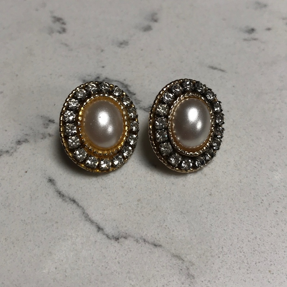 Charming Vintage Earrings